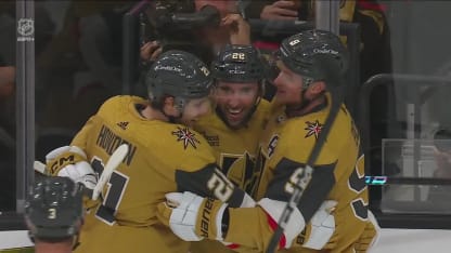 CHI@VGK: Amadio scores goal against Petr Mrazek